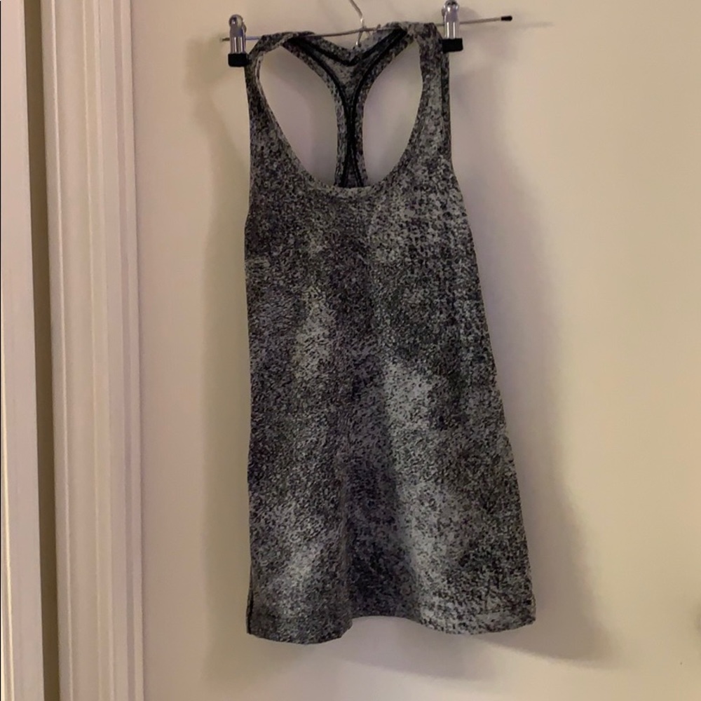 Lulu workout top